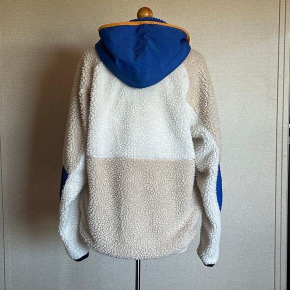 Nike Jacket - Picture 6 of 15